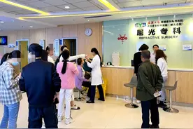 近视问题成公考路上的“拦路虎”？二十五岁小伙终摘镜图片