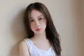 微小说：女邻居深夜求助，一次意外停电的幸福情缘图片
