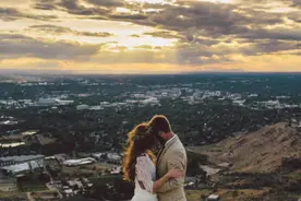 夫妻间最触动人心的情感心语文案，夫妻相互陪伴暖心的话，感动图片