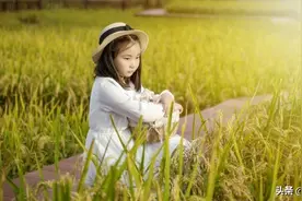 女儿说:"妈妈，以后我不会做扶弟魔。"听后我沉默了许久图片