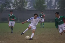 鲁能旧将高迪：三年不开张，开张吃三年，天赋不高但异常努力图片