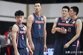 广东18人完整名单！赵睿只签1年，33岁中锋退役，2名新人进CBA图片