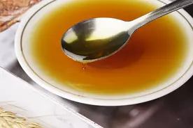 芝麻香油不用买了，自己在家做更划算，香味浓郁，真材实料无添加图片