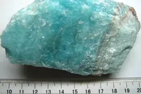 贵翠是昂贵的翡翠？贵州的这种宝石这么高级的吗？图片