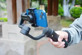 五百元价位却带来千元超稳体验，浩瀚M5稳定器让拍摄变得更专业图片
