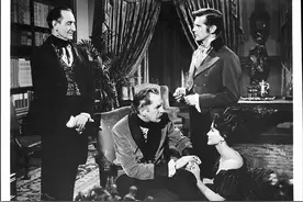 电影《爱伦坡怪谈》中使用了怎样的拍摄手法突出悬疑感图片