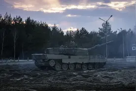 德媒：开价相差好几倍，德国波兰在维修援乌“豹”式坦克上起争执图片