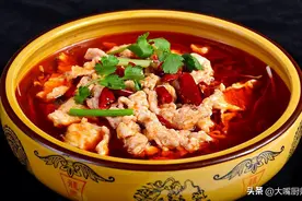 四川名菜水煮肉片的家常做法，鲜香麻辣肉质滑嫩，实在太下饭了图片