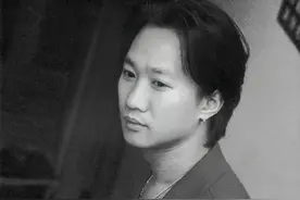 黄家驹：摇滚乐的传奇人物图片