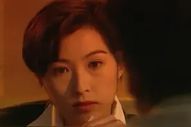 笑看风云：在谎话精与白富美之间，为何包文龙选择了前者图片