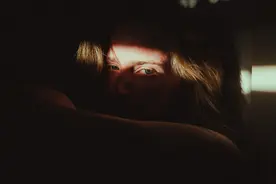 27岁无欲无求，有车有房有工资有爱好的我，还需要恋爱吗？图片