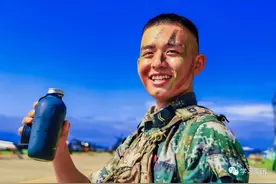 画面超治愈！这样的笑容看不够图片