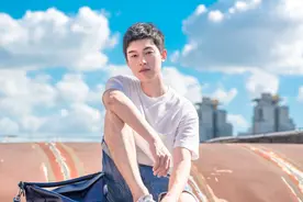 一个男人被伤透了心，都会有哪些表现，你根本想象不到有多可怕图片