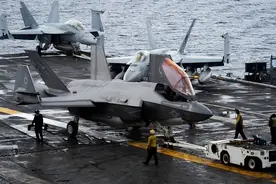 四国五艘航母齐聚地中海！目标：应对“未来高端冲突”图片