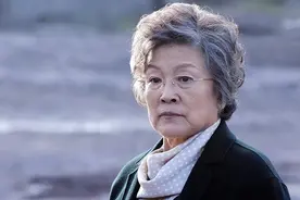 老戏骨宋春丽：为事业放弃生育，61岁终于当上母亲，弥补了遗憾图片