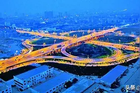 厉害了！2021年度文明城市测评成绩揭晓，淄博位列山东第1，全国第29。淄博到底下了多少苦功夫。图片