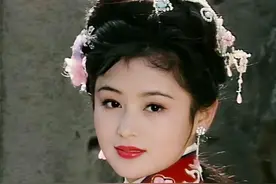 中国影视经典10大“中式美人”对比，朱琳一眼传情，陈红一貌倾城图片
