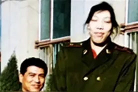 2000年，“女篮巨人”陈月芳患癌离世：身高2米08，一生未嫁图片