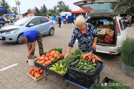 俄罗斯人都生活在水深火热之中吗？我带你看看他们的超市、菜市场图片