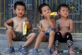 那些被寄养过的孩子，长大后怎么样了图片