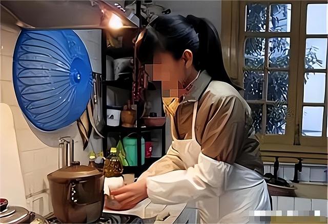 荒唐！丈夫夜夜求欢，妻子难以承受，设局灌醉保姆助丈夫性侵