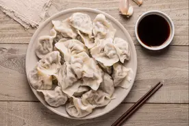 保存生饺子，不可直接放冰箱，教你正确做法，不粘连也不开裂图片