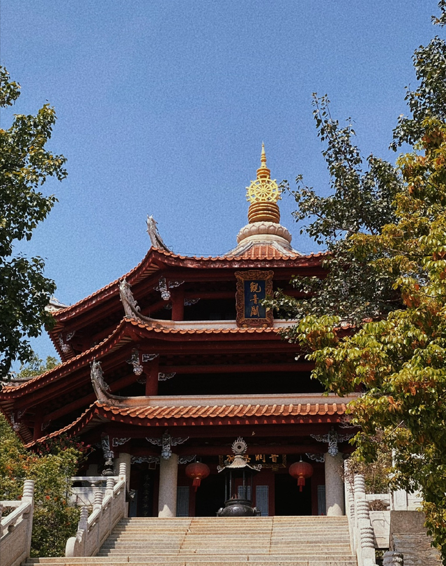 国内适合慢游的6个旅行地，风景很美，消费不高，你打过卡几个？