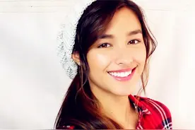 菲律宾的优雅女神，混血面孔美如画，日系穿搭好温馨图片