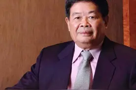 78岁仍在一线，曹德旺要干到100岁图片