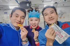 有一种快乐，叫航天员太空就餐图片