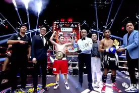 贵州籍选手粟银欢斩获WBA亚洲拳王金腰带！图片