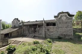 【传统村落】百年传奇庄园：屏山龙氏山庄图片