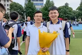 喜报！恭喜湖南71名学霸同时被清华北大录取，均来自同一所高中图片