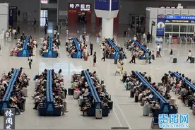 贵州加开多趟高铁列车图片