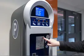 怎么查车牌号的车主电话号码图片