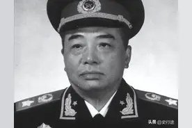 四大野战军，为什么只有彭德怀不配备政委？图片