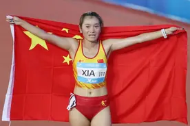 夏雨雨火了！她出身贫寒，却勇夺万米冠军，已被保送清华研究生图片