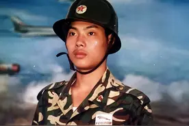 中国机长刘传健：九千米高空救下128人，着陆后为何半年没复飞？图片