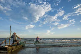 东兴市会成为下一个三亚吗？物价低、节奏慢、环境好，长寿老人多图片