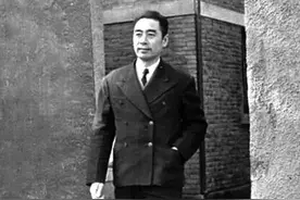 胡志明在中国被捕，立即找人联系周恩来，说只有他能救我图片