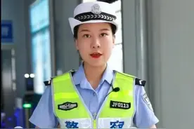 交警：摩托车驾照D、E、F、考试流程全攻略，解决驾考难题图片