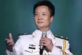 歌唱家阎维文：25岁娶初恋，陪伴妻子抗癌35年，他才是深情男人！图片