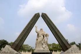 真实历史中的虞姬，只是霸王项羽的一个小妾，没有殉情自刎图片