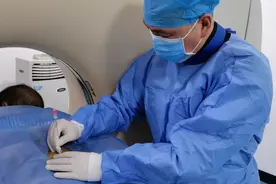 体内植入放射性粒子，能杀死癌细胞，还不会造成损伤图片