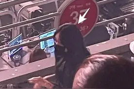 这样的女孩谁不喜欢？李泳知独特松弛感，素颜做节目照样红？图片