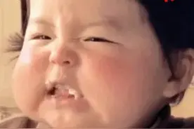 沙雕搞笑的表情包，非要把我弄得这么伤心才满意吗？图片