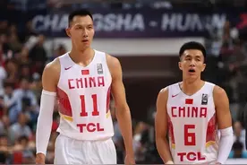 篮球球迷最多的两个队，辽宁队，广东队图片