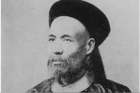 左宗棠千辛万苦收复新疆，死后60年后曾孙到新疆当专员，干得咋样图片