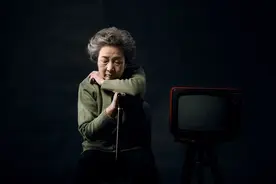 人老了身上有味道，是因为不卫生？不瞒你说，3个原因可能是祸首图片