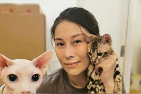 香港知名女星宣布复出拍剧，大方承认整容，结两次婚生了四个儿子图片